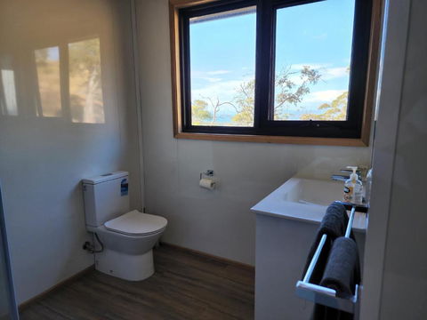 Mount Rumney Escapes Seaview House 1 - Possum House - Kawana Tourism 3
