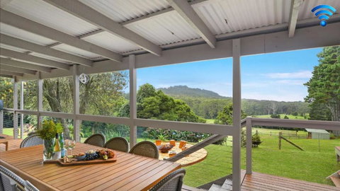 Mount Murray Hideaway - Kawana Tourism 0