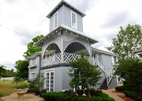 Mountshannon - Kawana Tourism 0