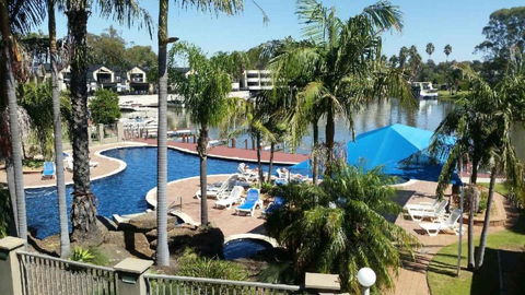 Mulwala Lakeside Apartment - Kawana Tourism 3