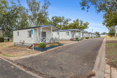 Narrabri Big Sky Caravan Park - Kawana Tourism 0