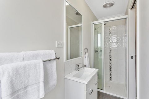 Narrabri Big Sky Caravan Park - Kawana Tourism 1