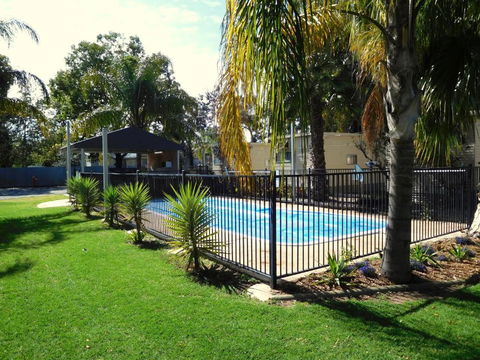 Narrabri Motel And Caravan Park - Kawana Tourism 0