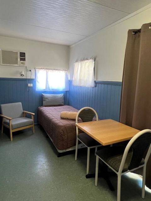 Narrabri Motel And Caravan Park - Kawana Tourism 2