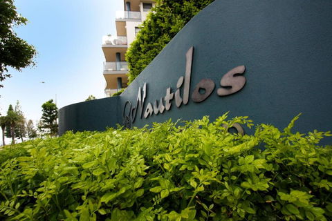 Nautilos On The Harbour - Kawana Tourism 1
