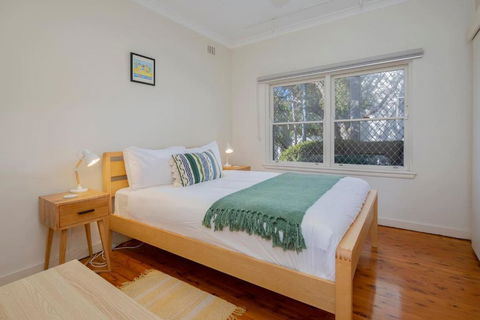 Newcastle Nook - Convenient Comforts In The CBD - Kawana Tourism 1