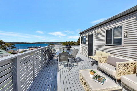 New Property Seabreeze Bungalow - Lakeview Sunset Delight At Sunshine On Lake Macquarie - Kawana Tourism 1