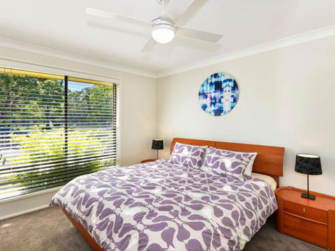 Noraville Summer House - Kawana Tourism 1
