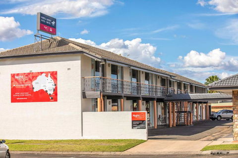 Nightcap At Horse & Jockey Hotel Warwick - Kawana Tourism 1