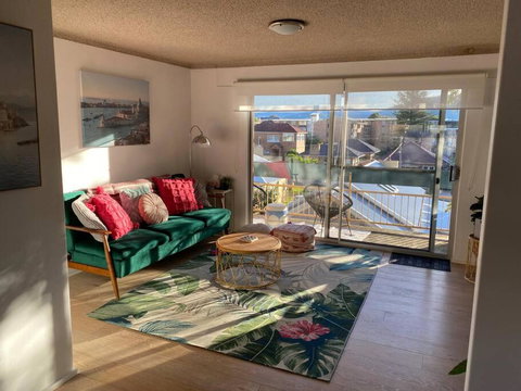 North Beach Getaway - Kawana Tourism 0