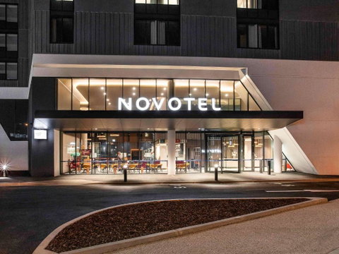 Novotel Devonport - Kawana Tourism 0