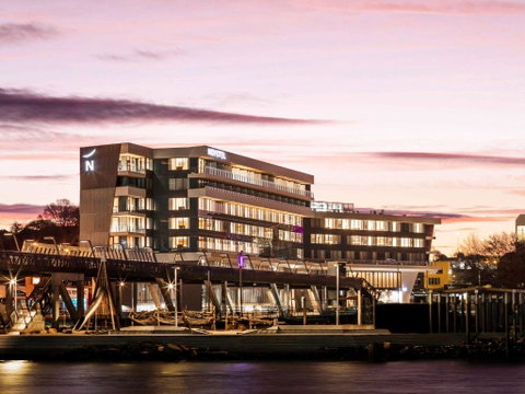 Novotel Devonport - Kawana Tourism 3