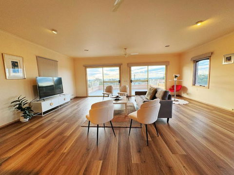 Oceanview 4B2B Two-story House With Big Balcony! - Kawana Tourism 0