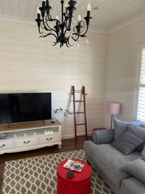 Old Bakery Cottage Millthorpe - Kawana Tourism 3