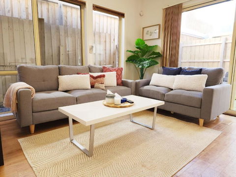 On The Beach, Kids & Pets Friendly - Kawana Tourism 1