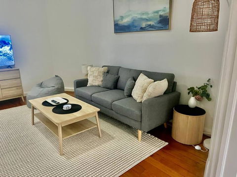 One Bed Apartment - Coogee Beach - Kawana Tourism 2