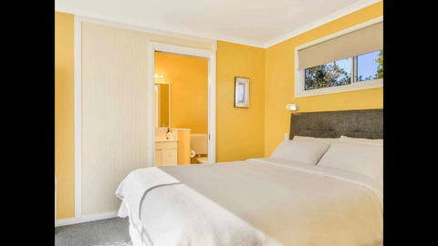 Orange Blossom- Comboyne Mountain Cottages - Kawana Tourism 3