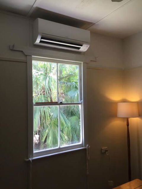 Original Surf Cottage In Heart Of Pottsville Beach - Kawana Tourism 3