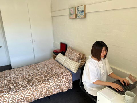 Ozi Village Cardigan - Kawana Tourism 2