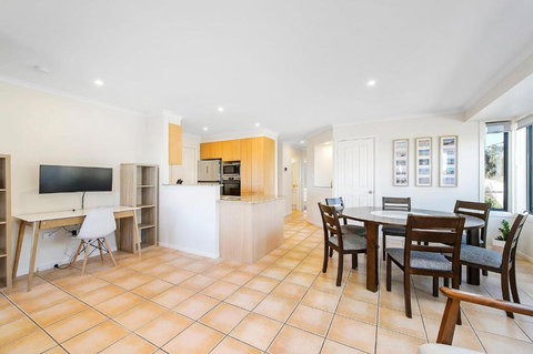 Pacific 1 - Kawana Tourism 3