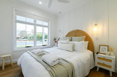 Paradise On Palmer - Whimsical Abode, Firepit - Kawana Tourism 1