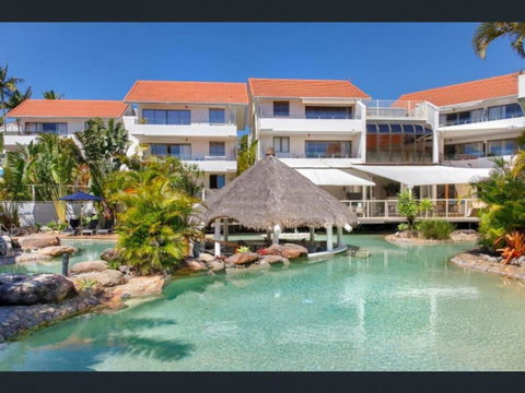 Paradise Plantation On Noosa Hill 143NI - Kawana Tourism 0