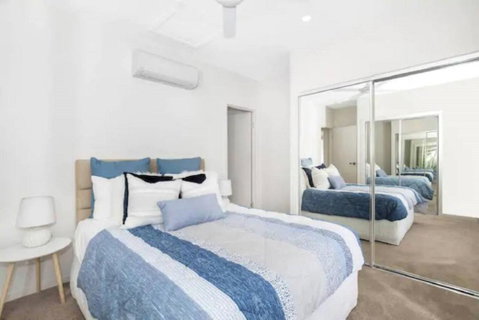 Park Avenue Terrace 1 Just 4km CBD - Kawana Tourism 3