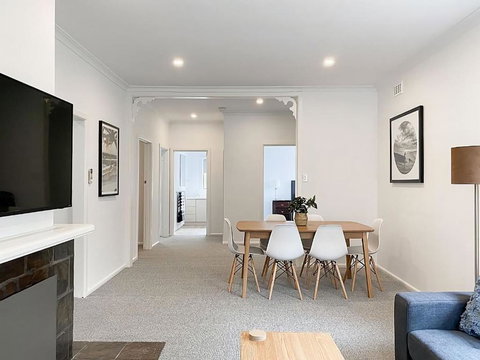 Park Lane Rarity 1 11 - Kawana Tourism 2