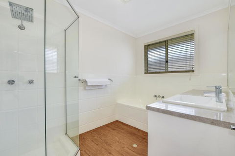 Peaceful, Pet Friendly Home - Kawana Tourism 2