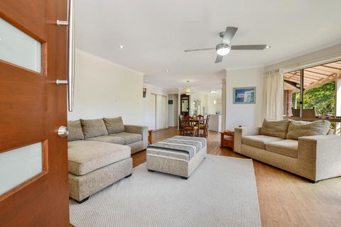 Peaceful, Pet Friendly Home - Kawana Tourism 3