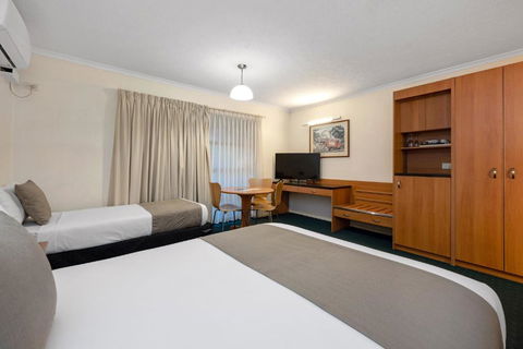 Pegasus Motor Inn And Serviced Apartments - Kawana Tourism 1