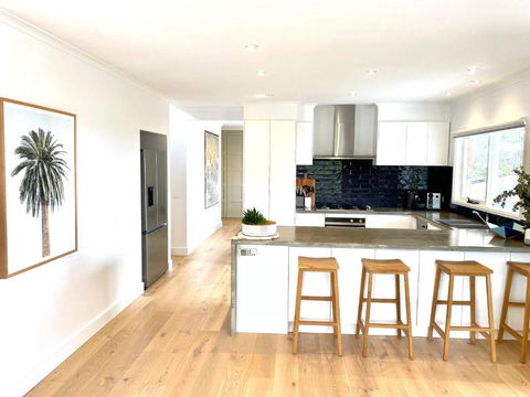 Pool & Pet Friendly - Mornington Peninsula Beach House - Kawana Tourism 2