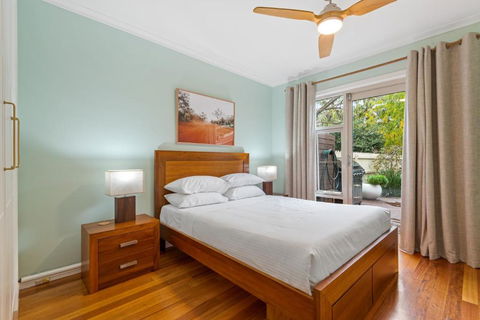 Perfect 2-Bed Inner-City Home With Pool & BBQ Area - Kawana Tourism 1