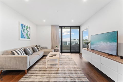 Perfect Location 1-Bed With Balcony, BBQ & Parking - Kawana Tourism 0