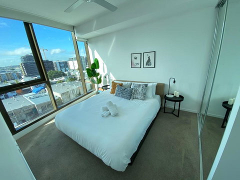 Perfect Short Term Stay In Brissy Cozy & Relax - Kawana Tourism 3