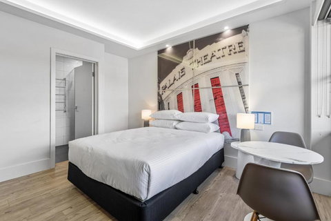 Perfectly-Located Studio 9-Min From Beach - Kawana Tourism 0