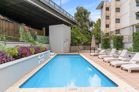 Perth City Retreat - Parking, Pool, Self Contained - Kawana Tourism 2