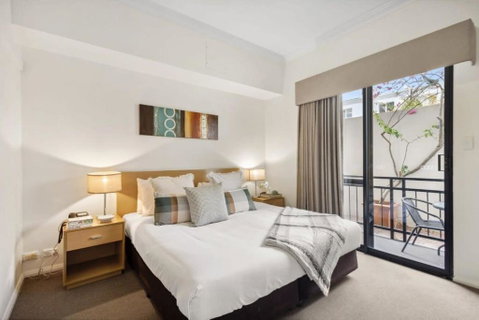 Perth Premium 1 Bedroom - Kawana Tourism 0