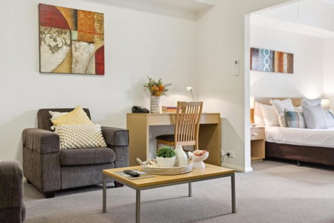 Perth Premium 1 Bedroom - Kawana Tourism 2