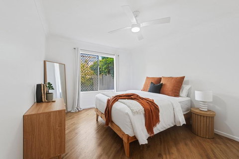 Pet & Family Friendly Central - Kawana Tourism 1