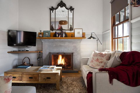 Petite Maison - Kawana Tourism 3