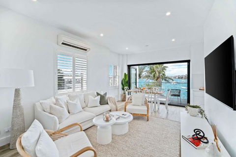 Phoenix At Palm View Collective - Kawana Tourism 0