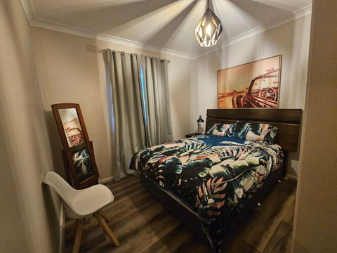 Phoenix House - Kawana Tourism 0