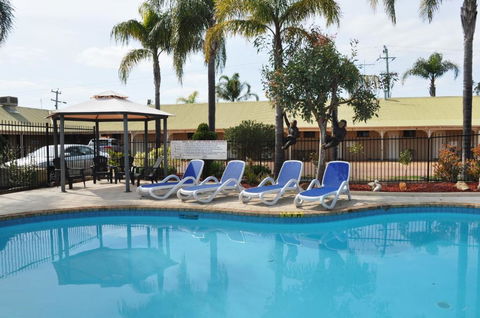 Pinjarra Resort - Kawana Tourism 2
