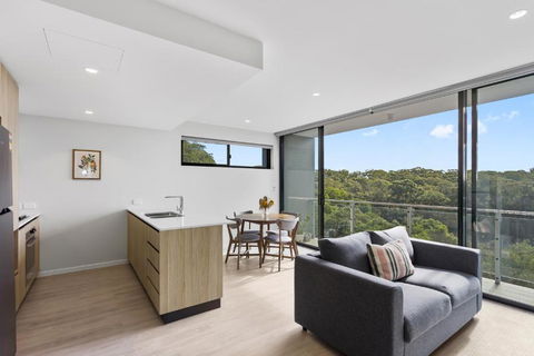 Pinnacle On The Park - Kawana Tourism 1