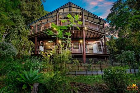 Pole Home In Paradise @ Kuranda - Kawana Tourism 0