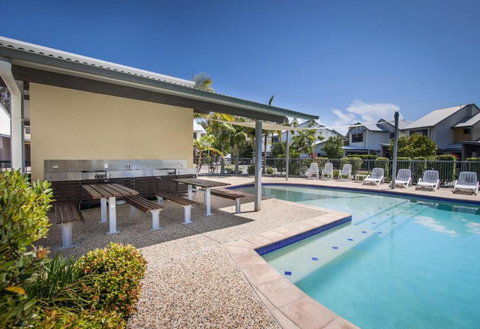Poolside Paradise Noosa Escape - Kawana Tourism 2