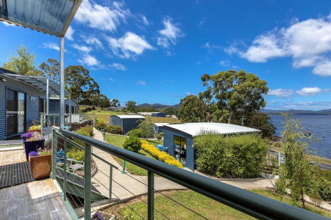 Port Huon Cottages - Kawana Tourism 1