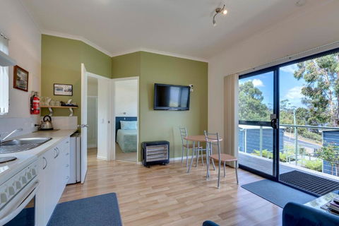 Port Huon Cottages - Kawana Tourism 2