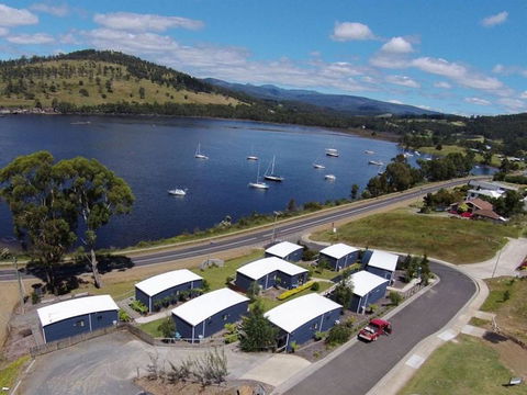 Port Huon Cottages - Kawana Tourism 0